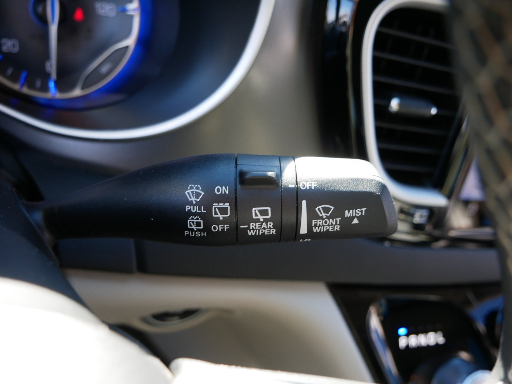 Used 2024 Chrysler Pacifica Touring-L FWD image 27