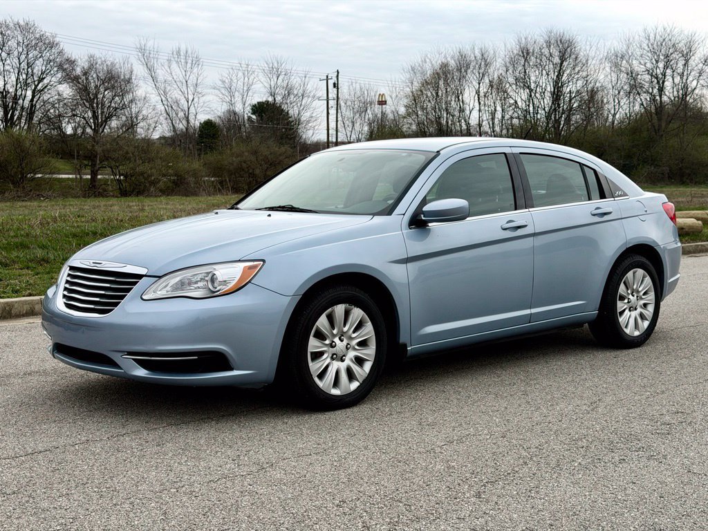 Used 2014 Chrysler 200 LX FWD image 37
