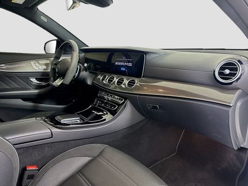 Used 2021 Mercedes-Benz E 63 AMG S image 28