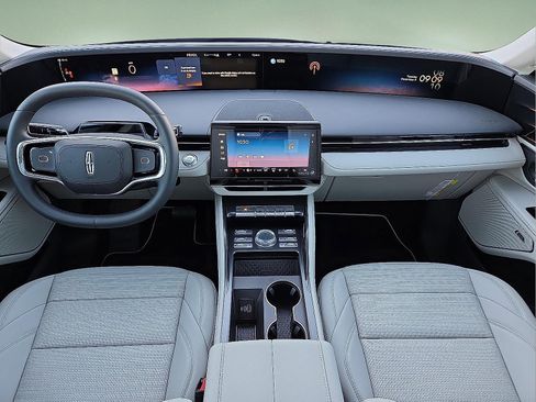 New 2026 Lincoln Nautilus Reserve image 11