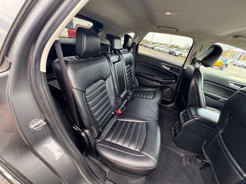 Used 2024 Ford Edge SEL w/ Convenience Package AWD/4WD image 16