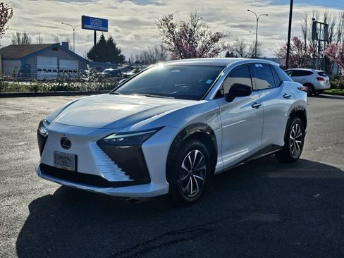 Used 2023 Lexus RZ 450e Premium w/ Technology Package image 3