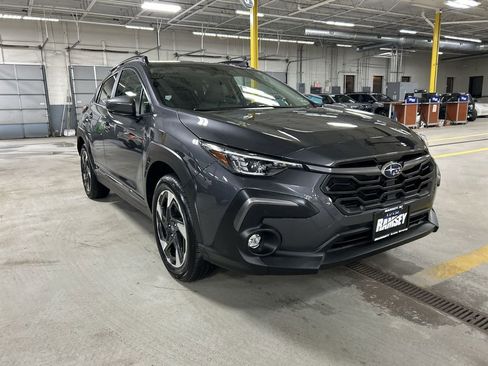 Certified 2025 Subaru Crosstrek 2.5i Limited AWD/4WD image 2
