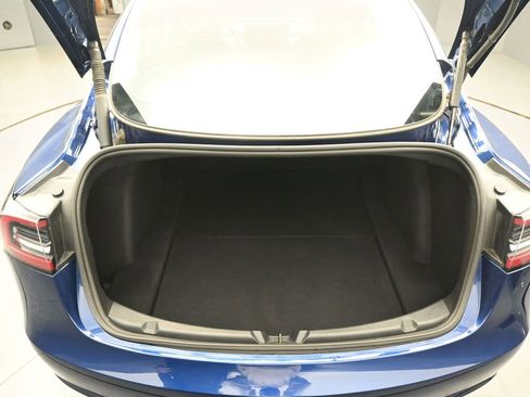 Used 2023 Tesla Model 3 Standard Range image 28