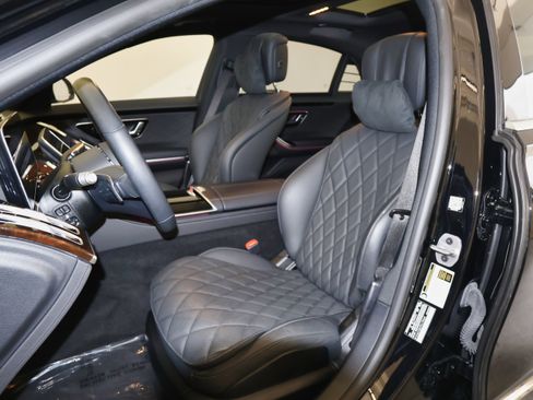 Used 2023 Mercedes-Benz S 580 S 580 image 15