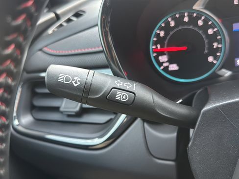 Used 2022 Chevrolet Equinox RS w/ RS Leather Package image 31