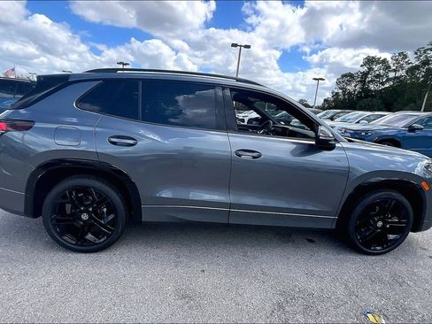 New 2026 Volkswagen Tiguan SE R-Line image 4