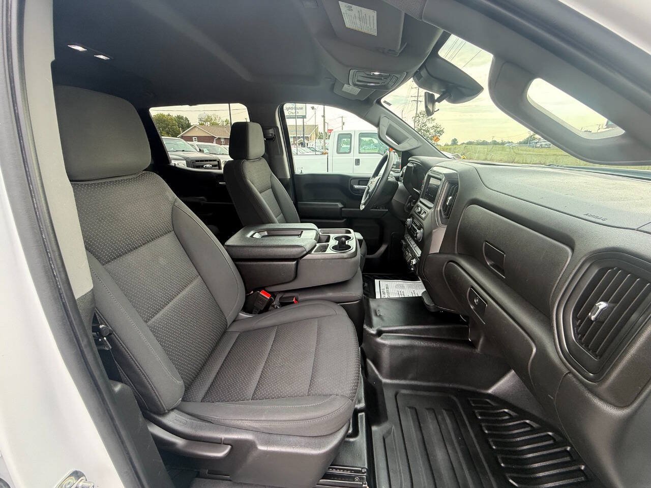 Used 2023 Chevrolet Silverado 1500 W/T w/ Trailering Package AWD/4WD image 10