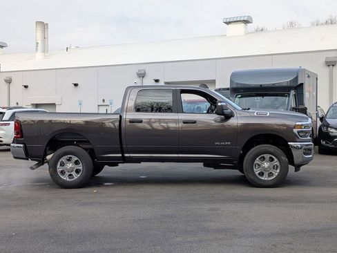 New 2025 RAM 2500 Big Horn AWD/4WD image 2