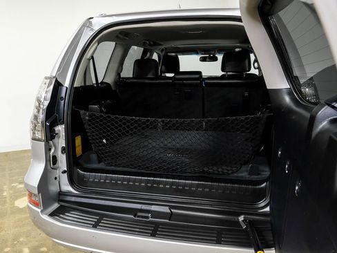 Used 2017 Lexus GX 460 image 47