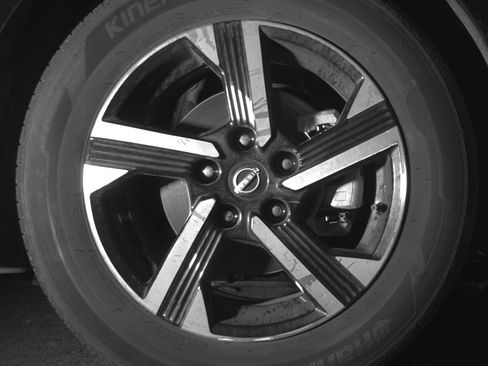 Used 2025 Nissan Sentra SV FWD image 13
