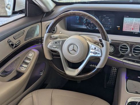 Used 2019 Mercedes-Benz S 560 Sedan image 17