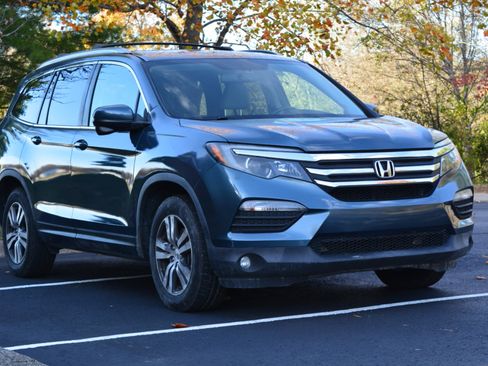 Used 2017 Honda Pilot EX-L image 3