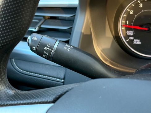 Used 2023 GMC Acadia SLE w/ Driver Convenience Package image 25