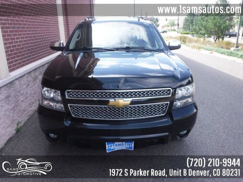 Used 2013 Chevrolet Avalanche LTZ image 21