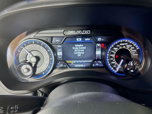 Used 2022 RAM 1500 Limited AWD/4WD image 13