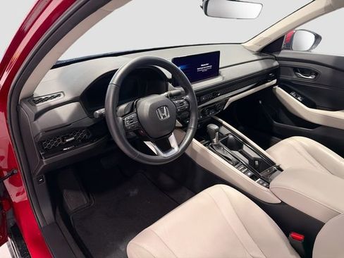 Used 2023 Honda Accord Touring image 8