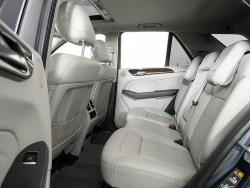 Used 2015 Mercedes-Benz ML 350 2WD image 18