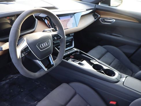Used 2023 Audi e-tron GT Premium Plus AWD/4WD image 10