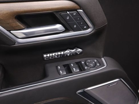 Used 2022 Chevrolet Silverado 1500 High Country w/ High Country Premium Package image 23