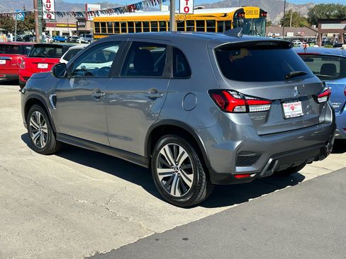 Used 2021 Mitsubishi Outlander Sport SE image 7