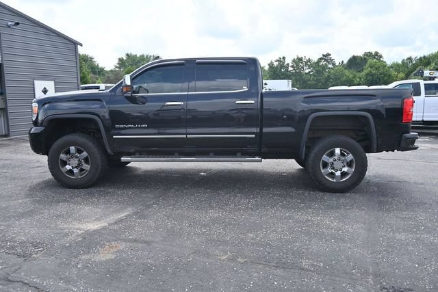 Used 2016 GMC Sierra 3500 Denali w/ Driver Alert Package AWD/4WD image 10