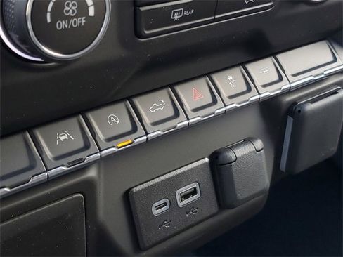 New 2026 Chevrolet Silverado 1500 Custom image 28