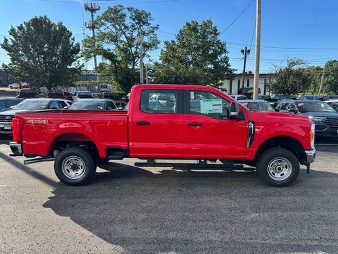 New 2026 Ford F250 XL w/ XL Chrome Package image 4