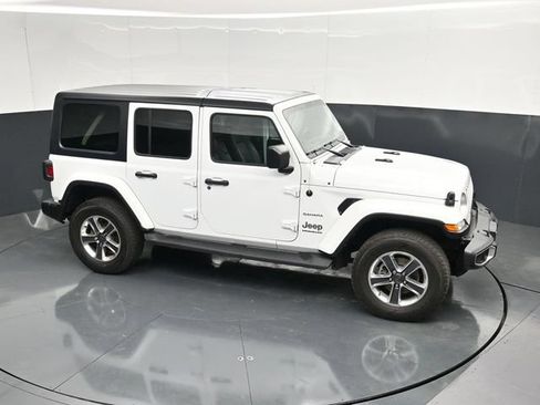 Used 2023 Jeep Wrangler Unlimited Sahara w/ Cold Weather Group AWD/4WD image 50