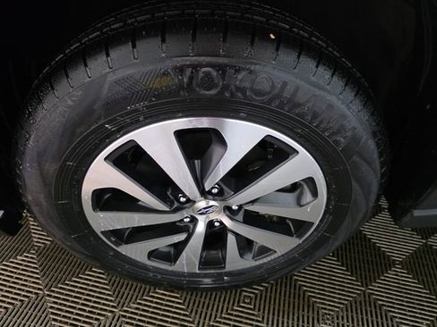 Used 2022 Subaru Outback Premium image 11