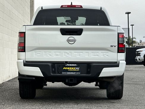 Used 2023 Nissan Frontier SV w/ Tow Package image 5