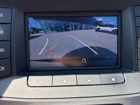 Used 2016 Ford Taurus SE image 17