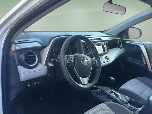 Used 2013 Toyota RAV4 XLE image 10