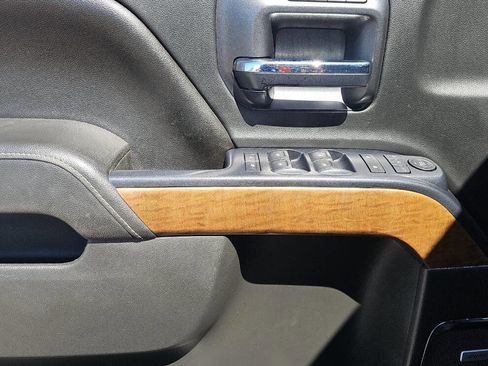 Used 2016 Chevrolet Silverado 1500 LTZ w/ LTZ Plus Package image 13