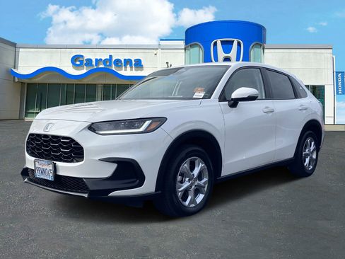 Certified 2025 Honda HR-V LX image 3