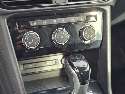 Used 2025 Volkswagen Taos S image 14