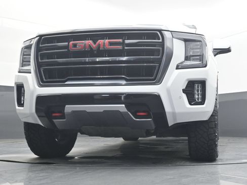 Used 2021 GMC Yukon XL AT4 w/ AT4 Premium Plus Package AWD/4WD image 25