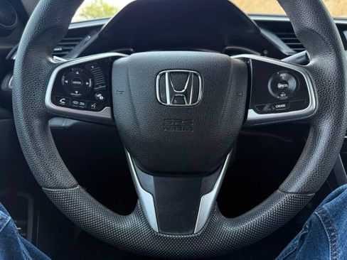 Used 2018 Honda Civic EX image 9