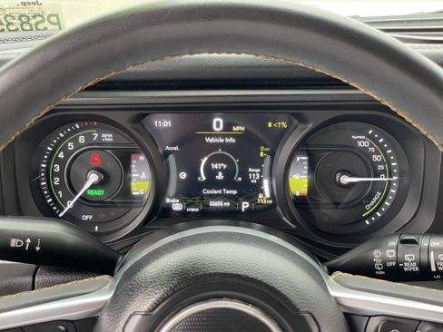 Used 2024 Jeep Wrangler Unlimited Sahara image 26