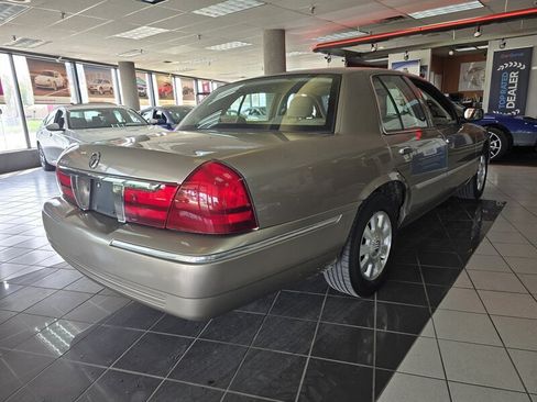 Used 2004 Mercury Grand Marquis LS RWD image 4