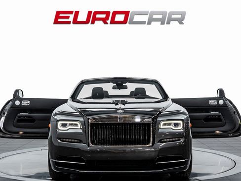 Used 2019 Rolls-Royce Dawn image 11