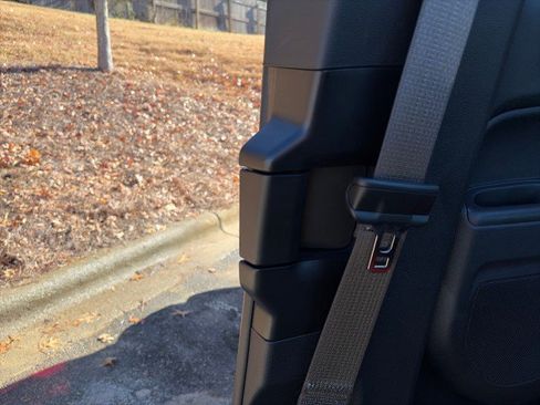 Used 2022 Chevrolet Colorado W/T w/ WT Convenience Package image 35