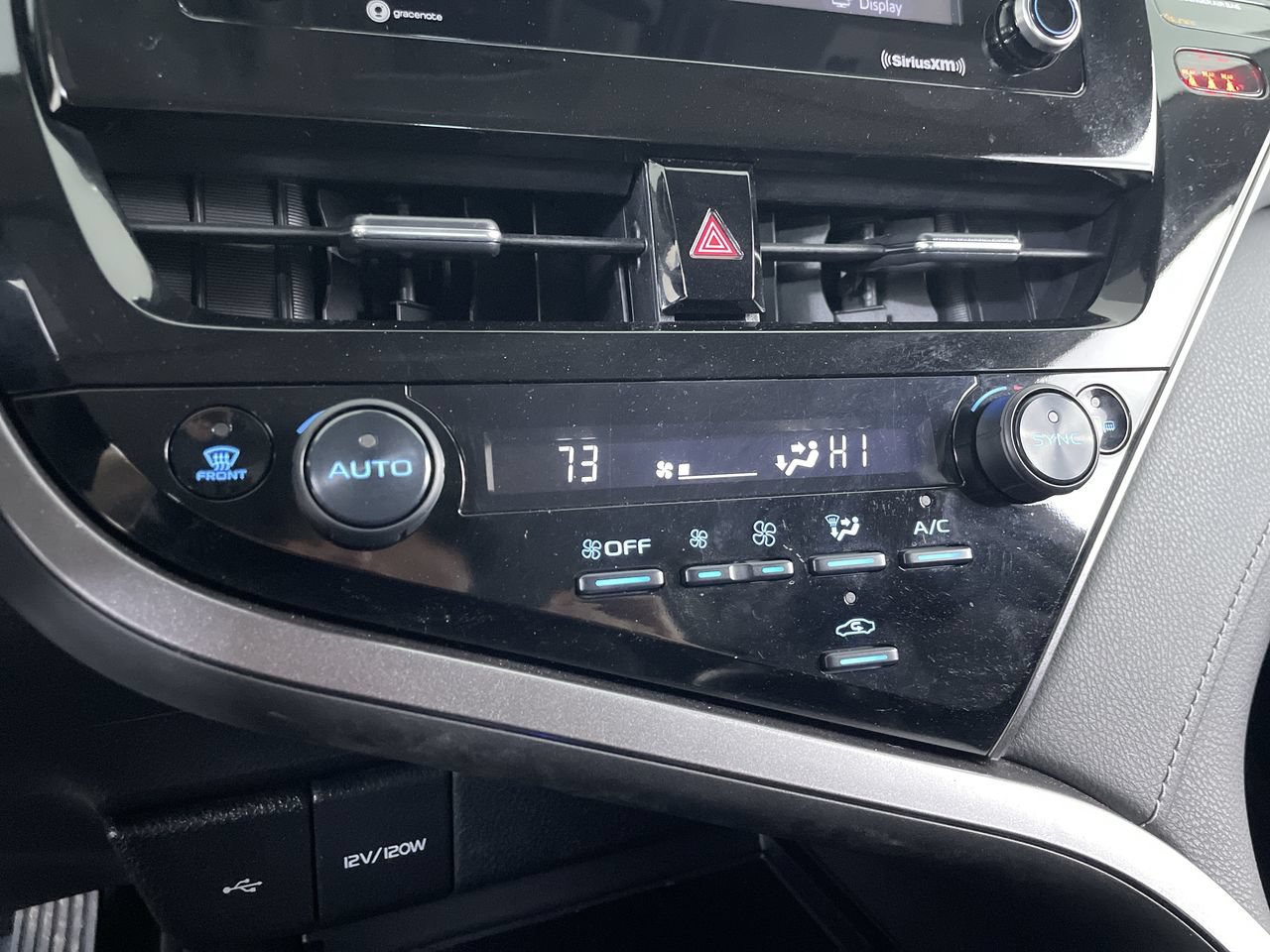 Used 2023 Toyota Camry SE FWD image 19