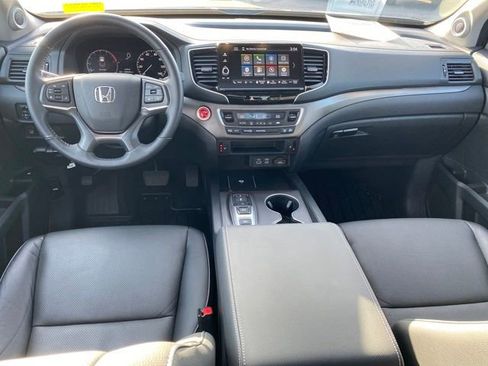 Used 2025 Honda Ridgeline RTL image 6