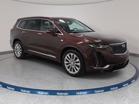 Certified 2023 Cadillac XT6 Premium Luxury w/ Technology Package AWD/4WD image 3