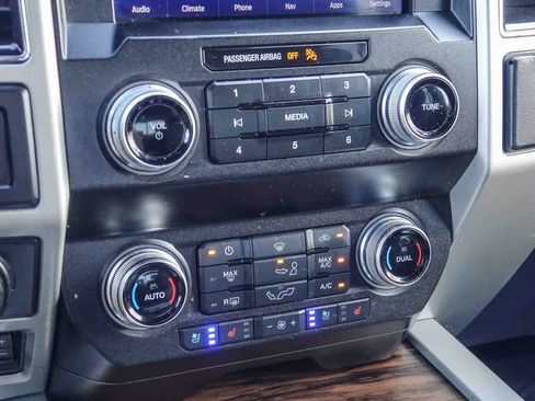 Used 2020 Ford F150 Lariat w/ Equipment Group 502A Luxury image 22