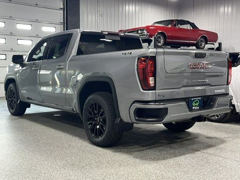 Certified 2023 GMC Sierra 1500 Elevation w/ Preferred Package AWD/4WD image 3