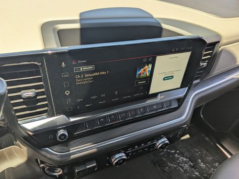 Used 2025 GMC Sierra 1500 SLT RWD image 25