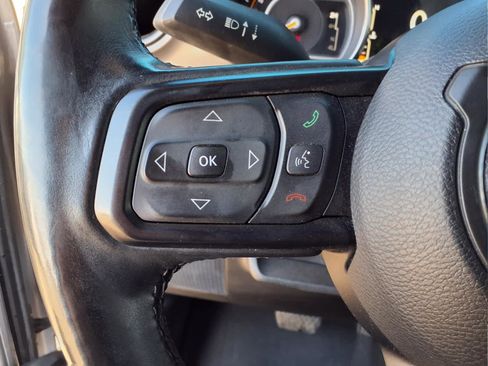 Used 2018 Jeep Wrangler Unlimited Sport S image 22