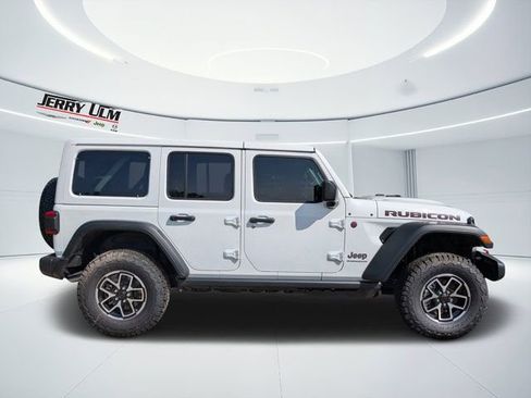 New 2026 Jeep Wrangler Unlimited Rubicon AWD/4WD image 2